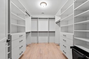 Master - Walk-in California Closet