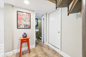 Orange Dr-S1007-026.jpg