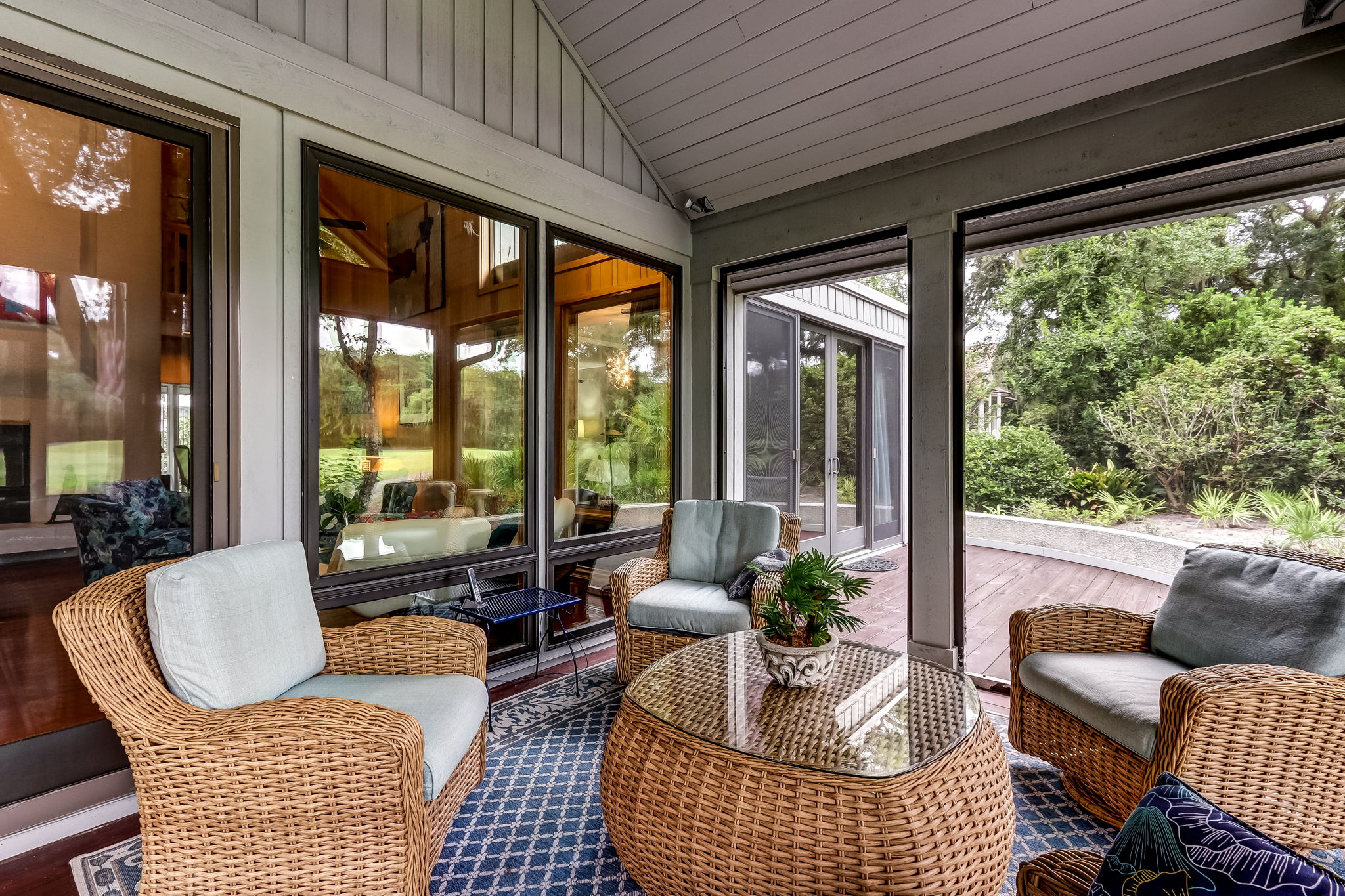 Screened-in Porch