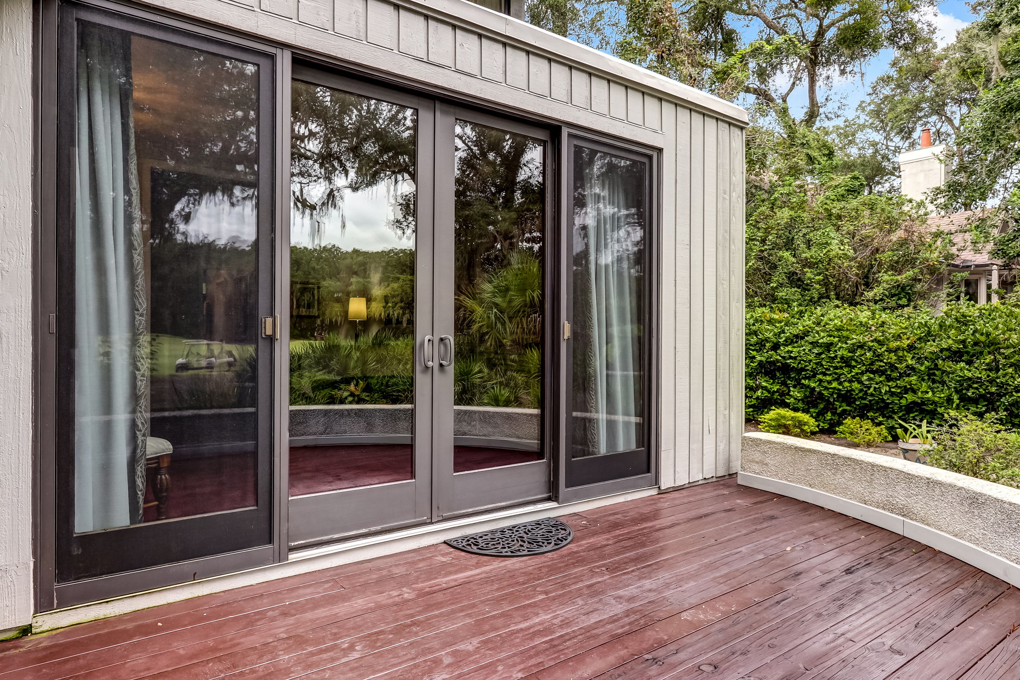 Screened-in Porch