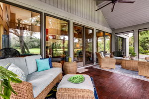 Screened-in Porch