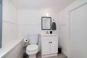  Photo 33