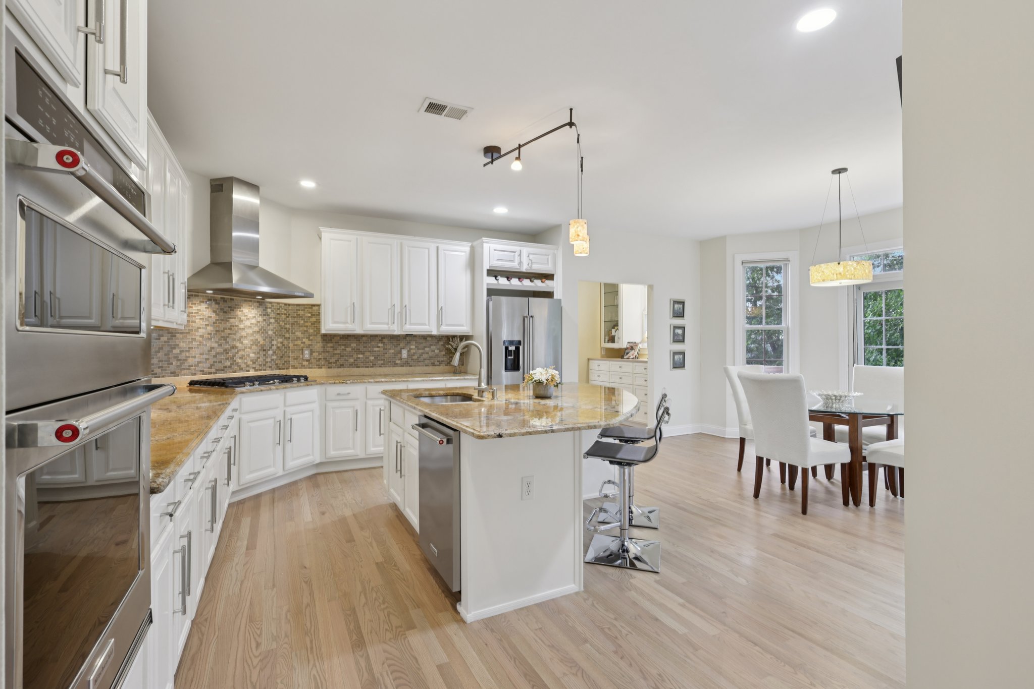 Point View-S3008-015.jpg