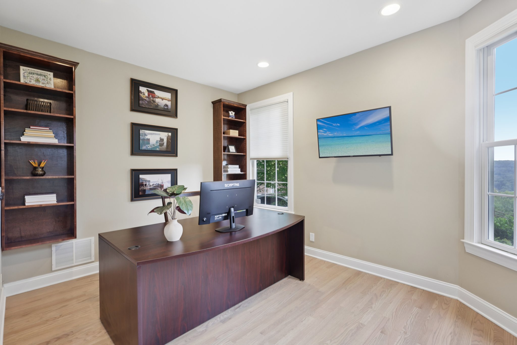 Point View-S3008-022.jpg