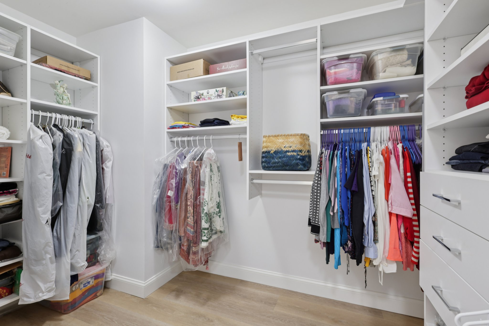 Point View-S3008-038.jpg