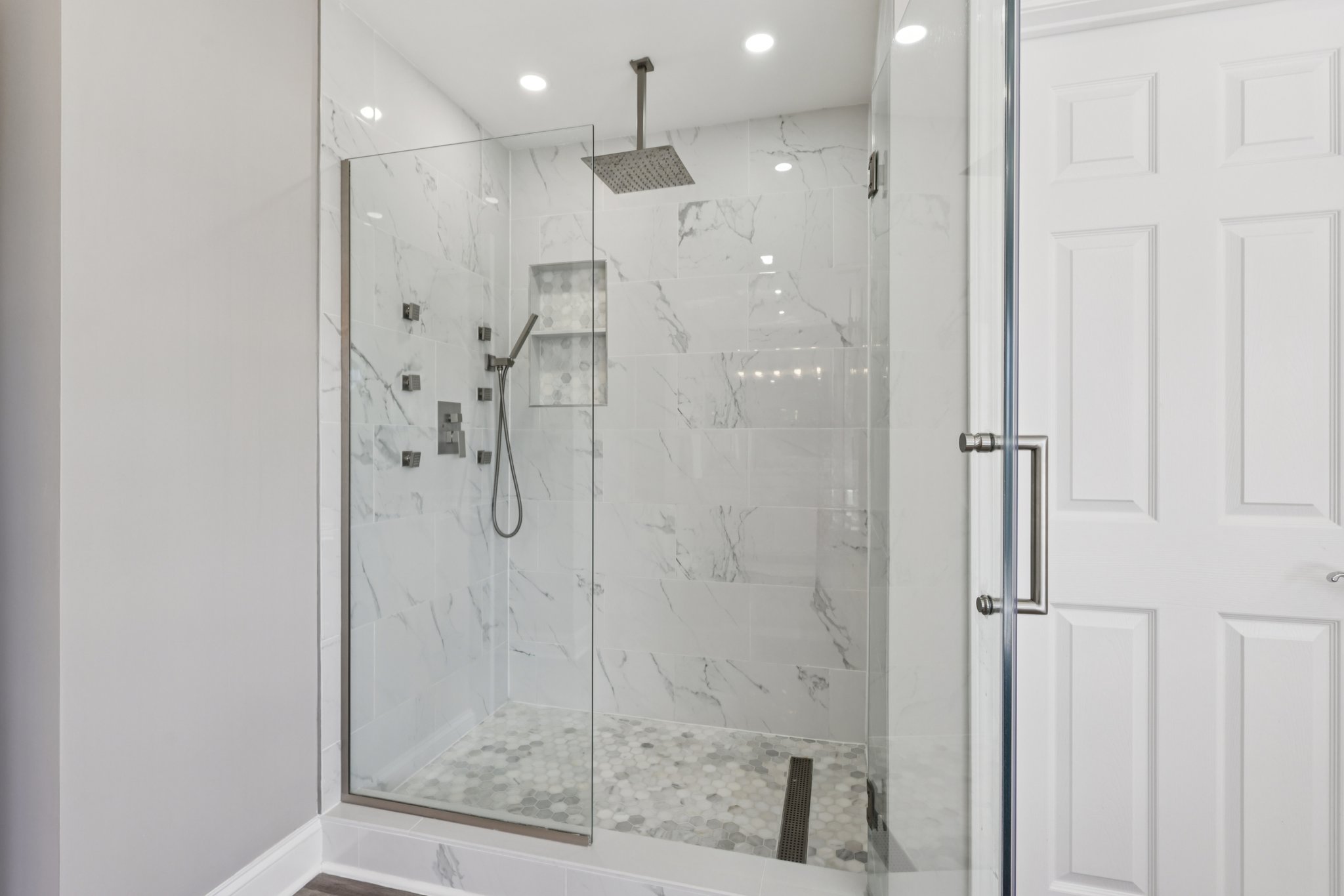 Point View-S3008-046.jpg