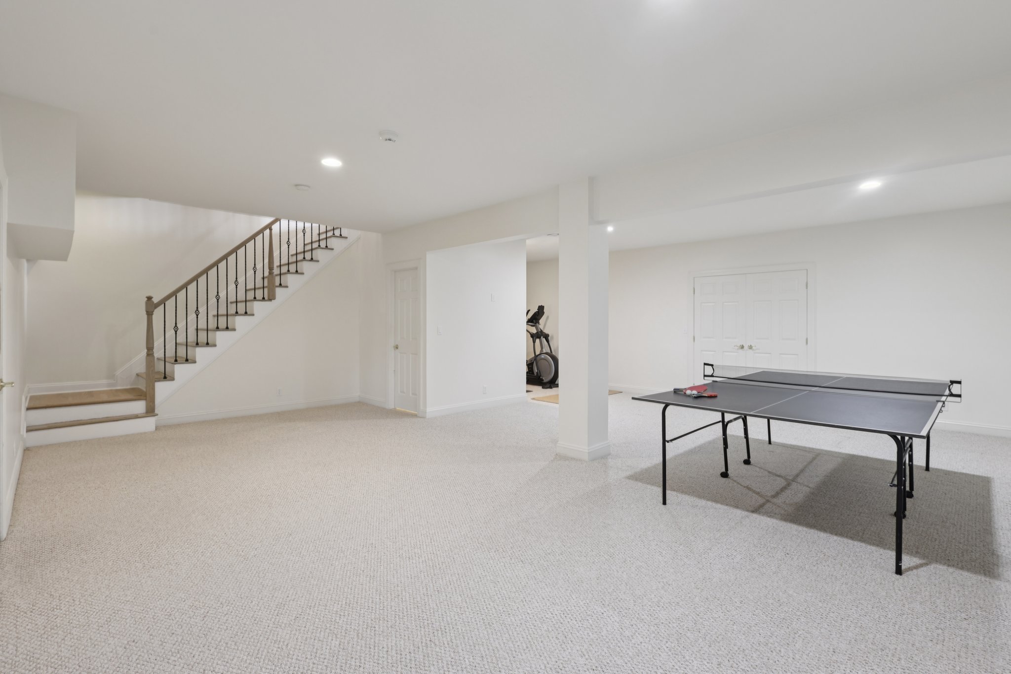 Point View-S3008-060.jpg