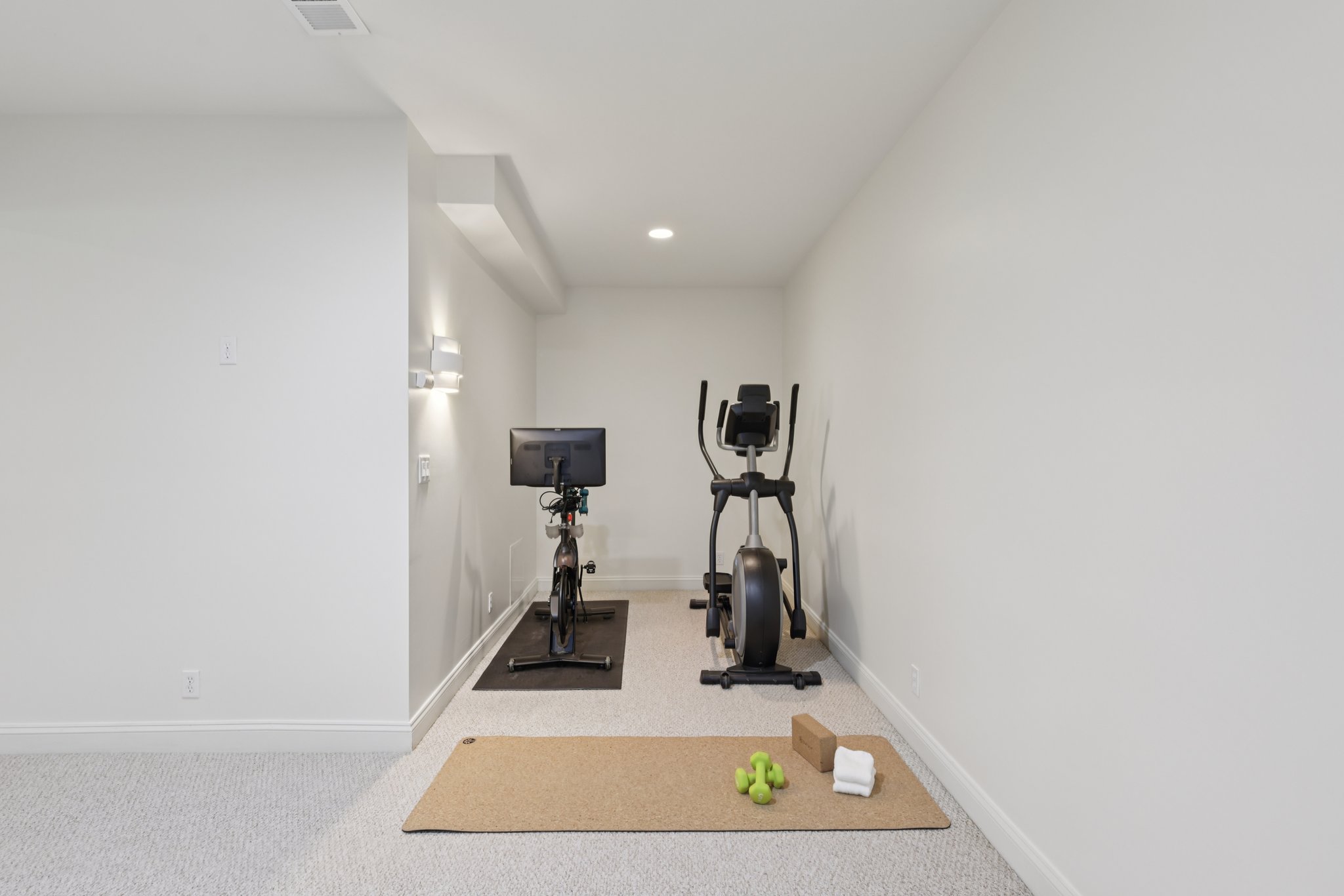 Point View-S3008-062.jpg