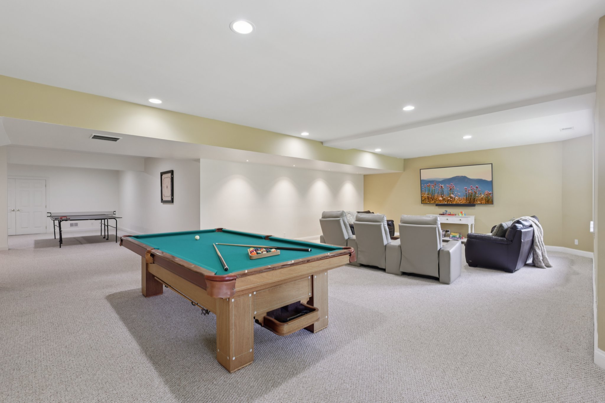 Point View-S3008-063.jpg