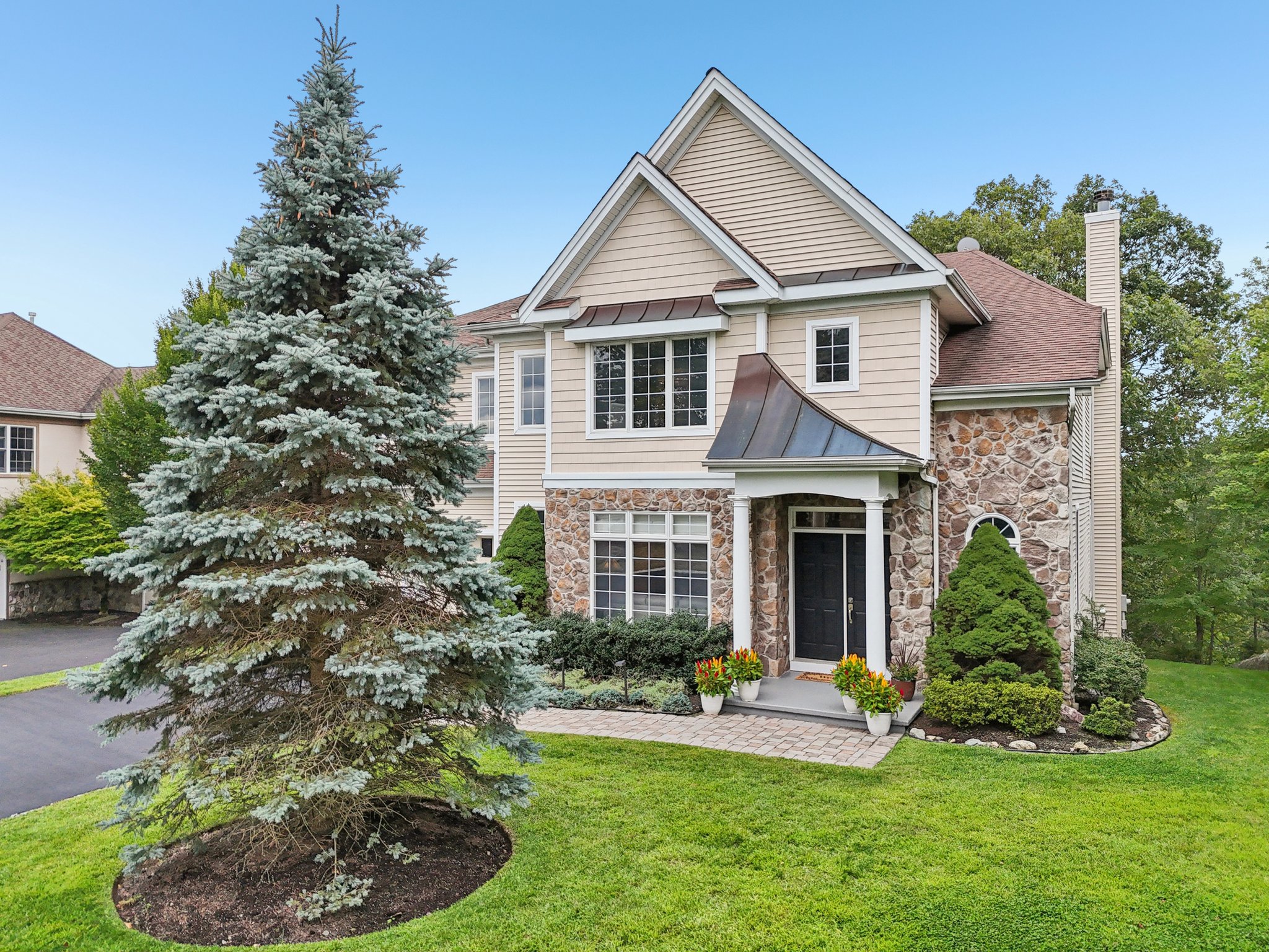 Point View-S3008-083.jpg