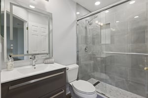 Point View-S3008-031.jpg