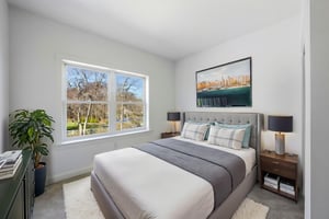 DSC02612 virtually staged.jpeg