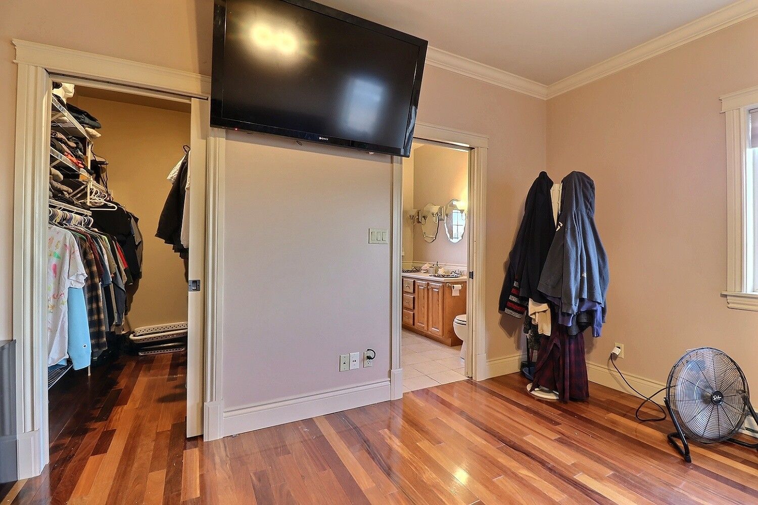  Photo 26