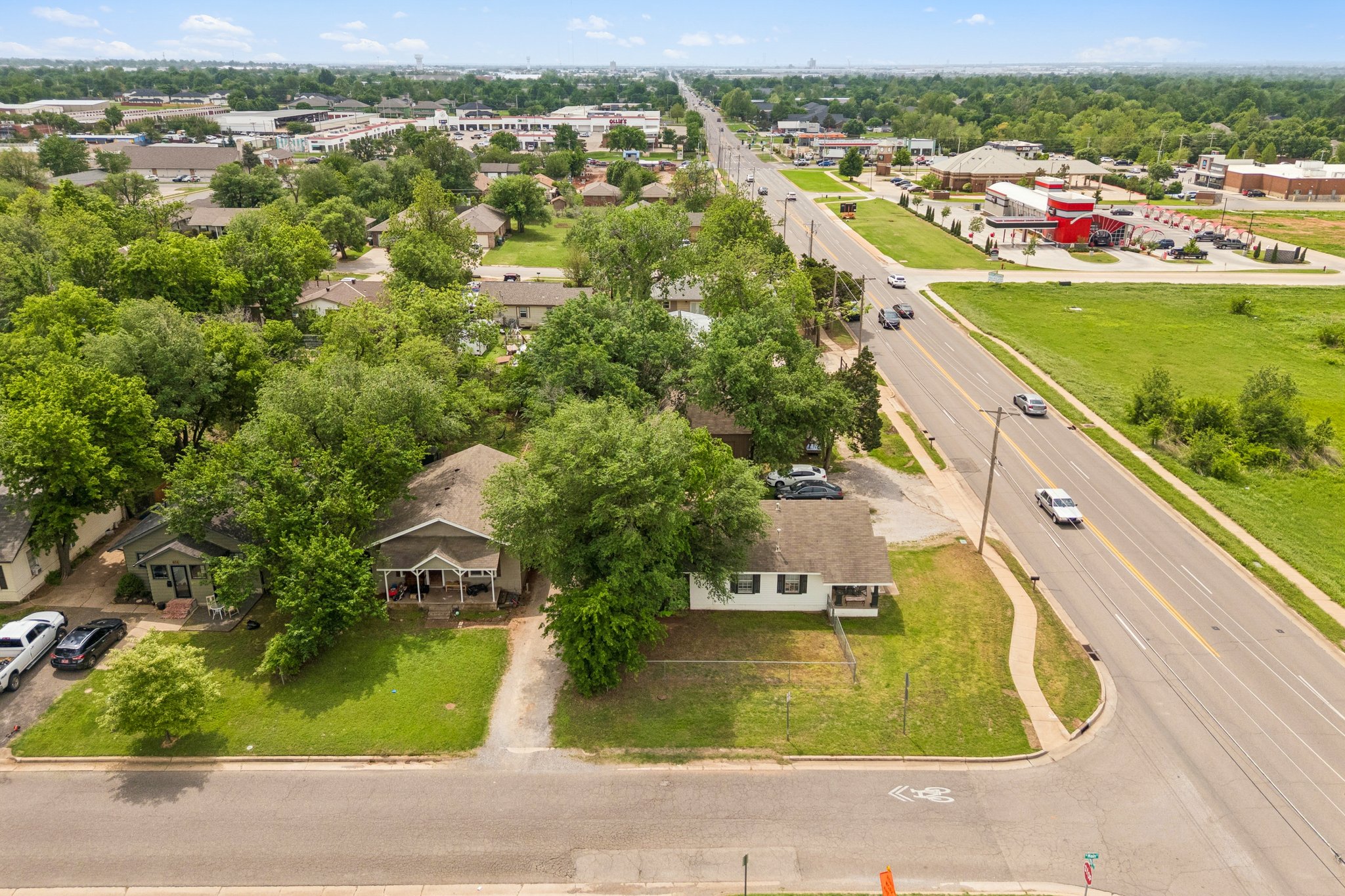 W Main St _ S Kelly Ave_008.jpg