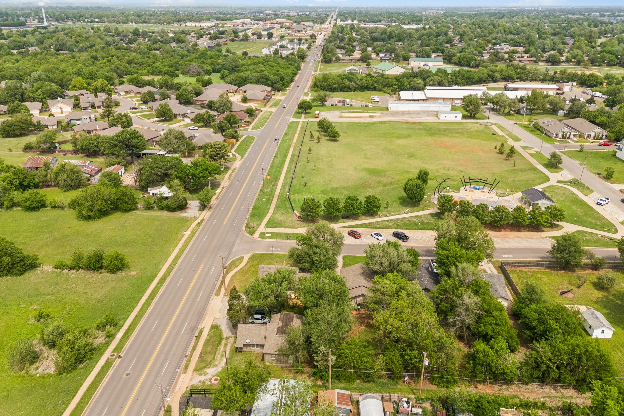W Main St _ S Kelly Ave_023.jpg