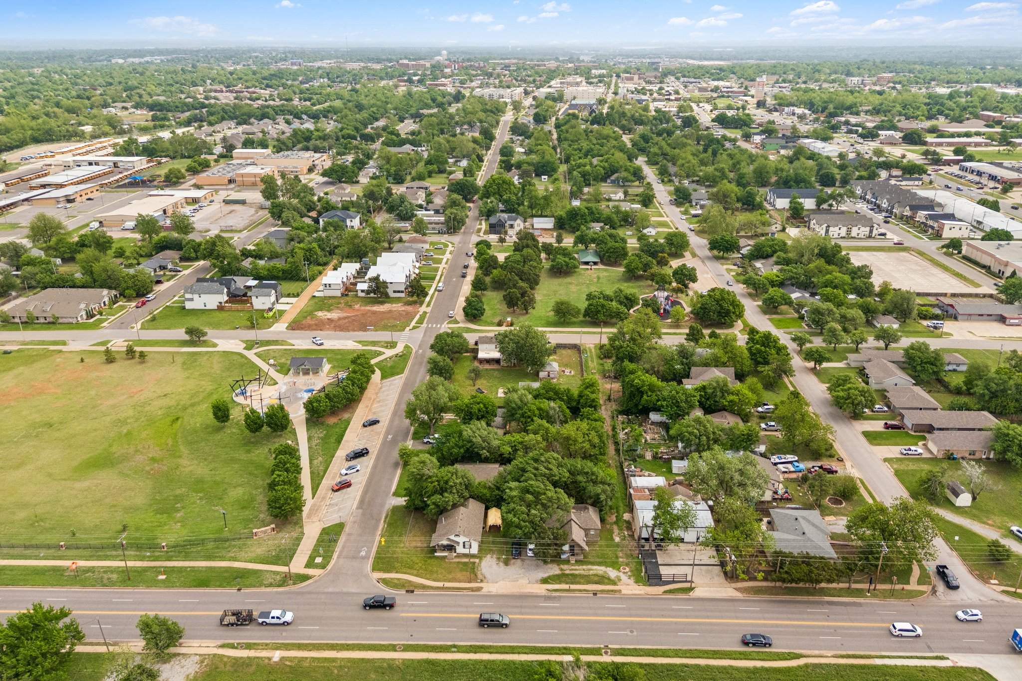 W Main St _ S Kelly Ave_029.jpg