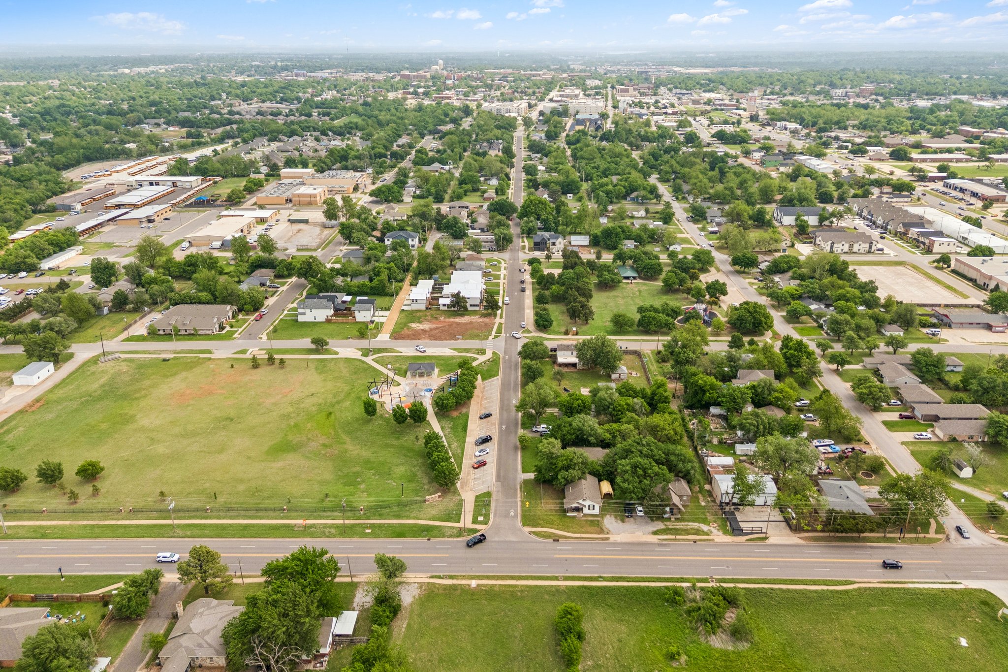 W Main St _ S Kelly Ave_031.jpg