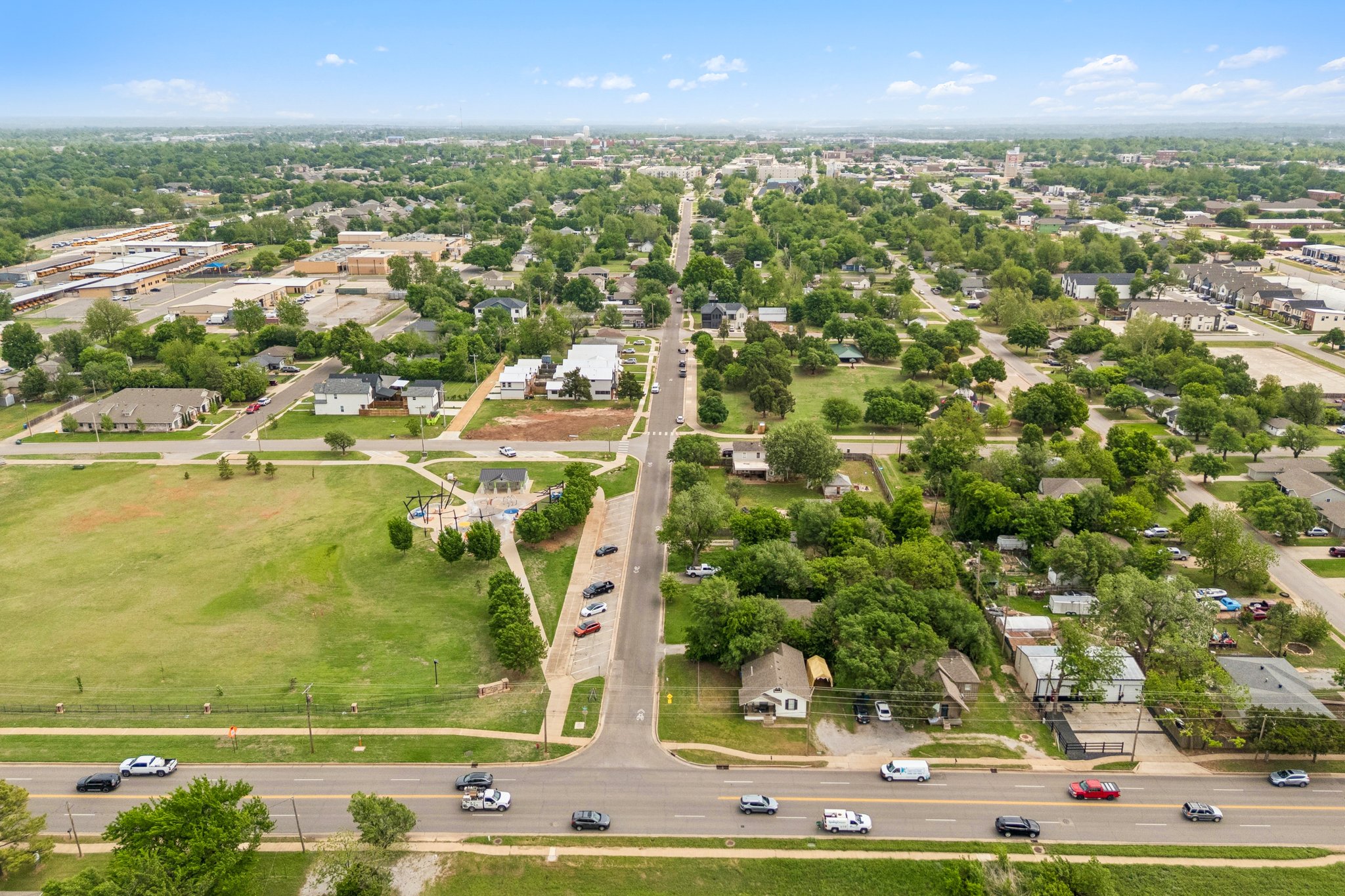 W Main St _ S Kelly Ave_033.jpg