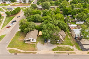 W Main St _ S Kelly Ave_043.jpg