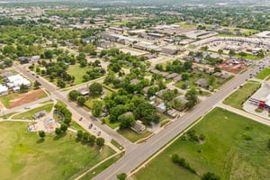 W Main St _ S Kelly Ave_054.jpg