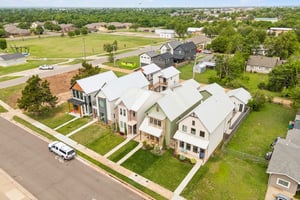 W Main St _ S Kelly Ave_067.jpg