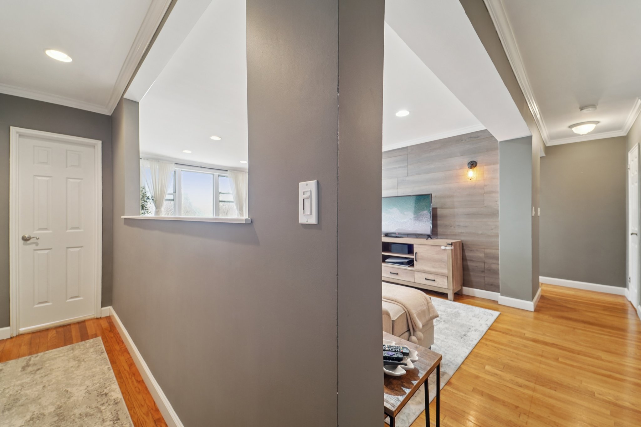 Sadore Ln 7F-S0204-019.jpg