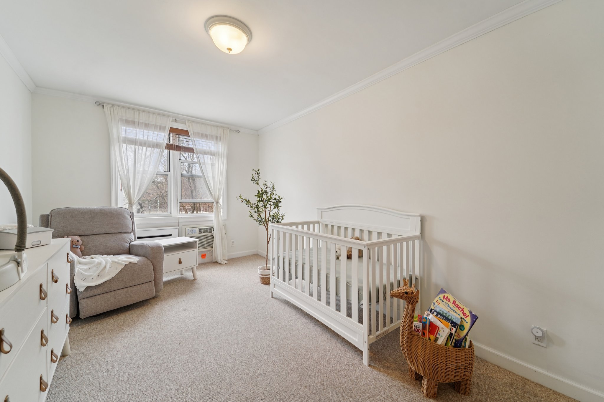 Sadore Ln 7F-S0204-022.jpg