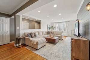 Sadore Ln 7F-S0204-004.jpg