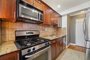 Sadore Ln 7F-S0204-014.jpg