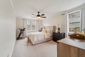 Sadore Ln 7F-S0204-026.jpg