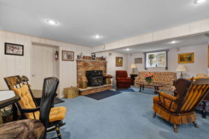  Photo 40