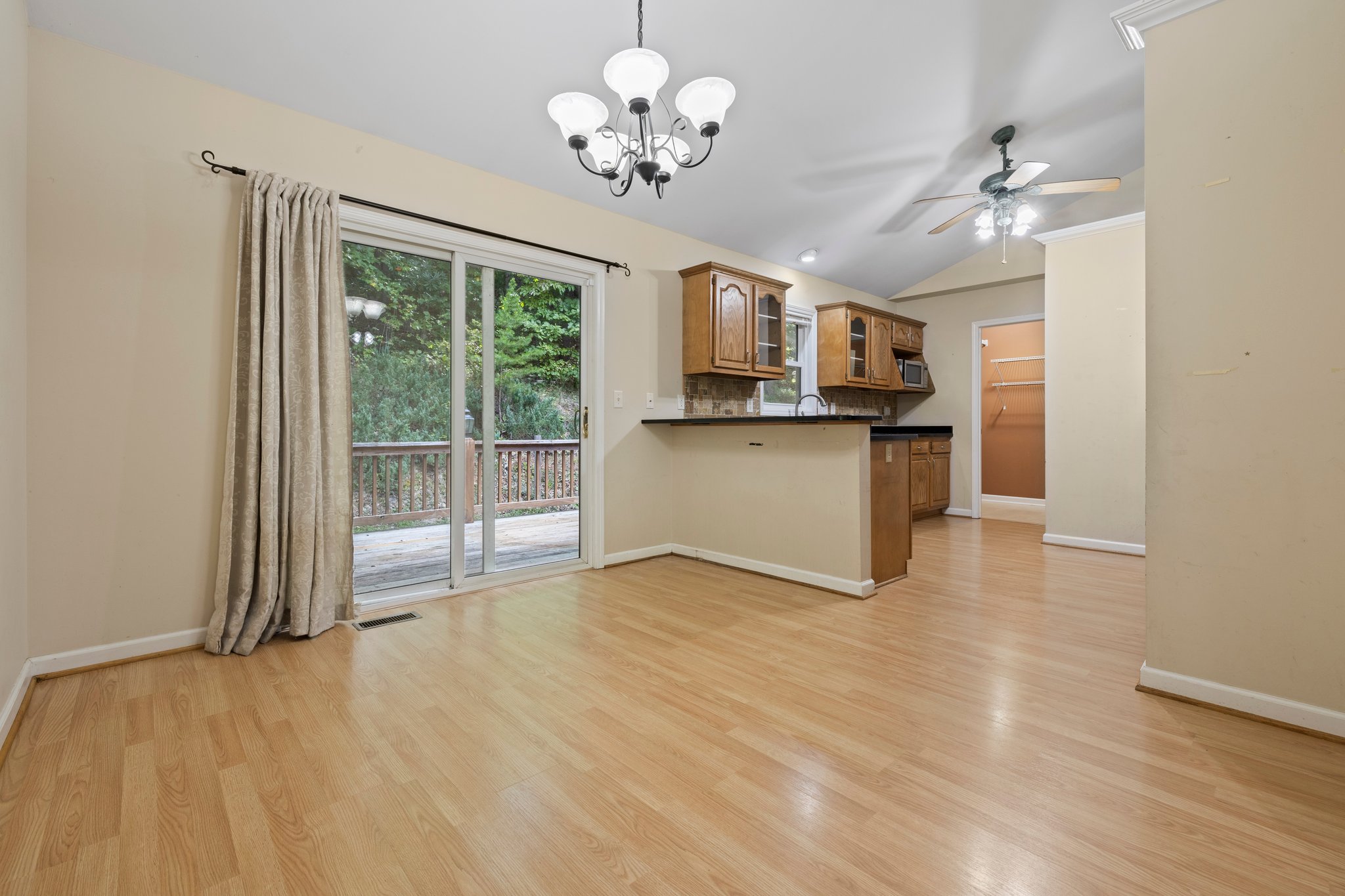 4 Spicewood Ct, Flat Rock, NC 28731, USA Photo 15