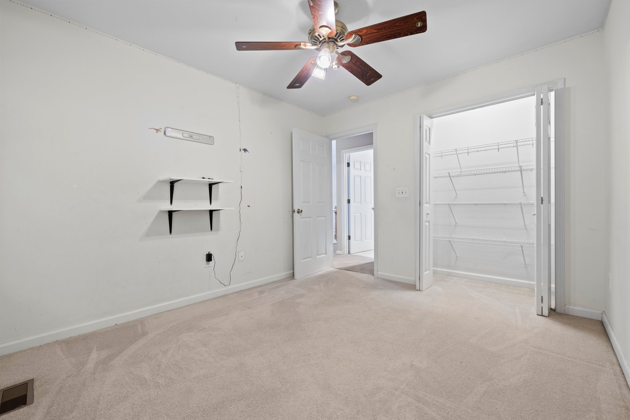 4 Spicewood Ct, Flat Rock, NC 28731, USA Photo 37