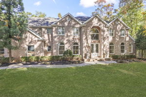 4 Sugarloaf Pl