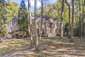 4 Sugarloaf Pl