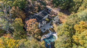 4 Sugarloaf Pl