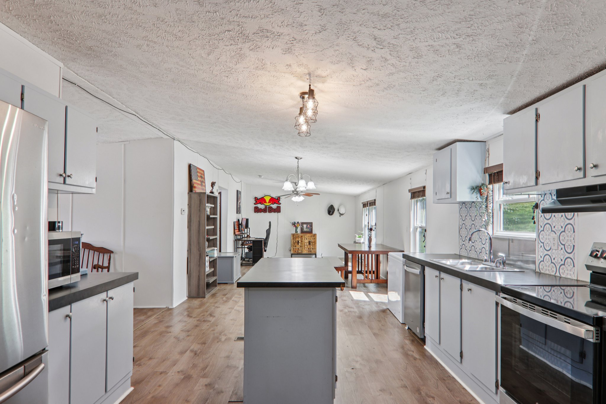 Sweet Birch Dr-S1109-026.jpg