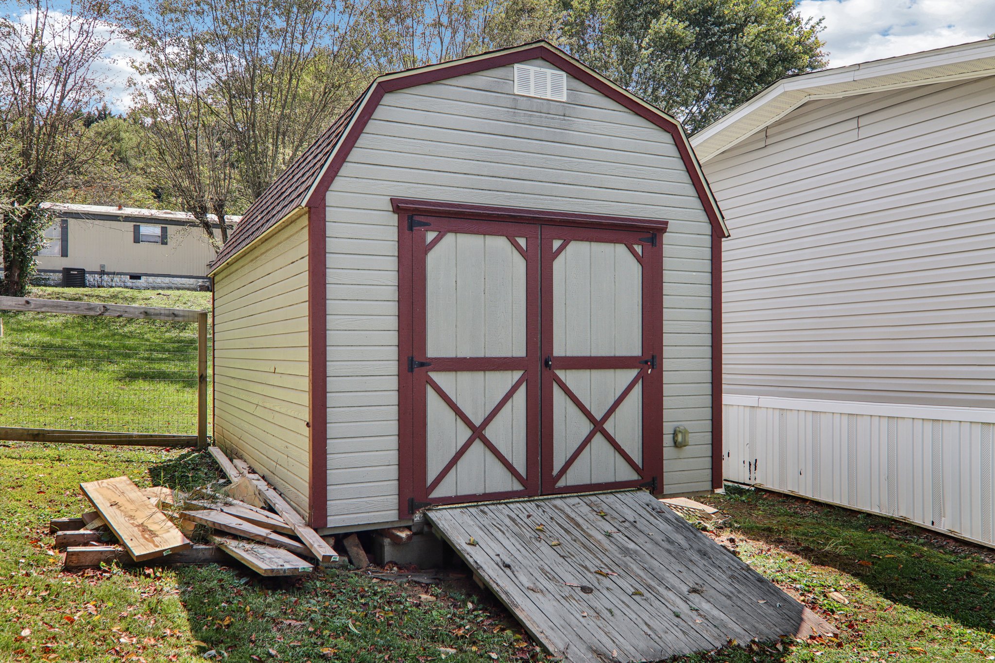 Sweet Birch Dr-S1109-043.jpg