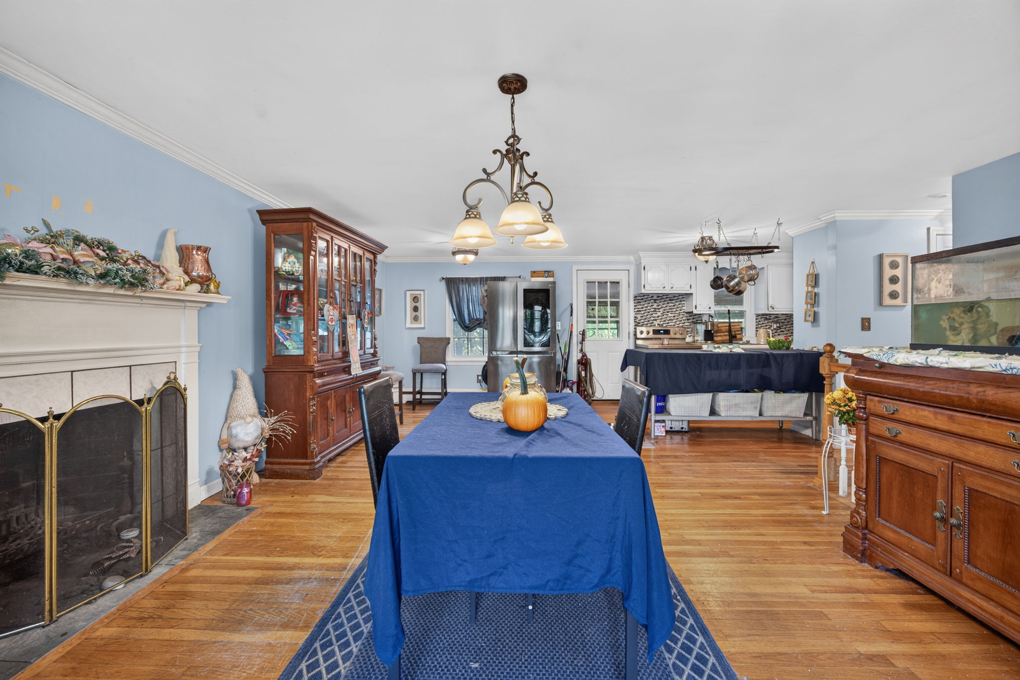 4 Treetop Ln, Gloucester, MA 01930, USA Photo 3