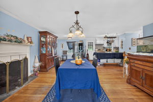 4 Treetop Ln, Gloucester, MA 01930, USA Photo 2