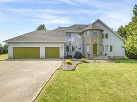  Photo 0