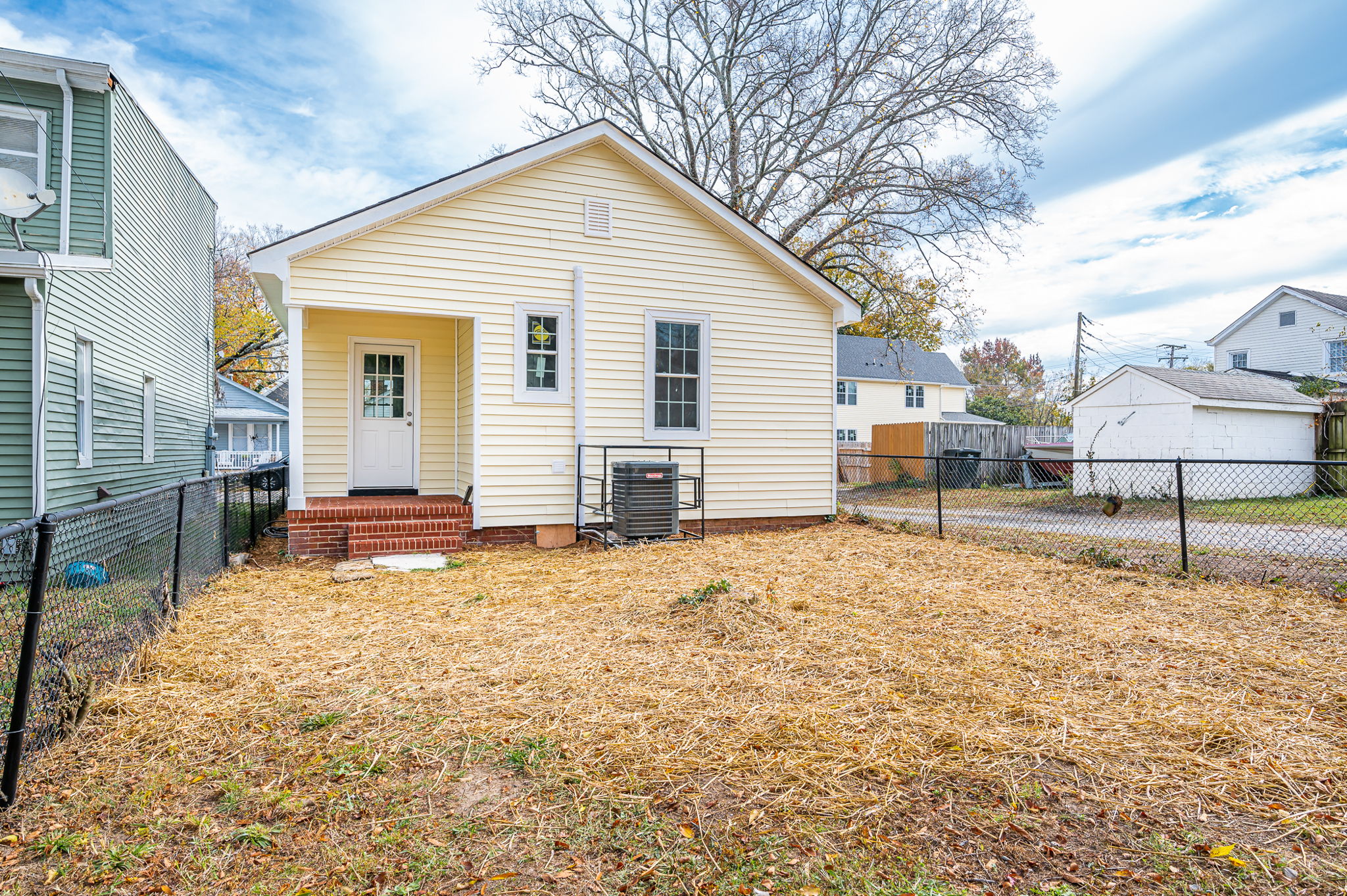 Fenced in front and back yard