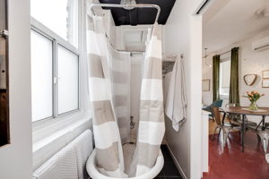40 Argyle St, Toronto, ON M6J 1N6, Canada Photo 21