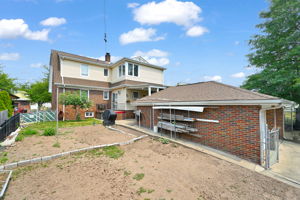  Photo 43