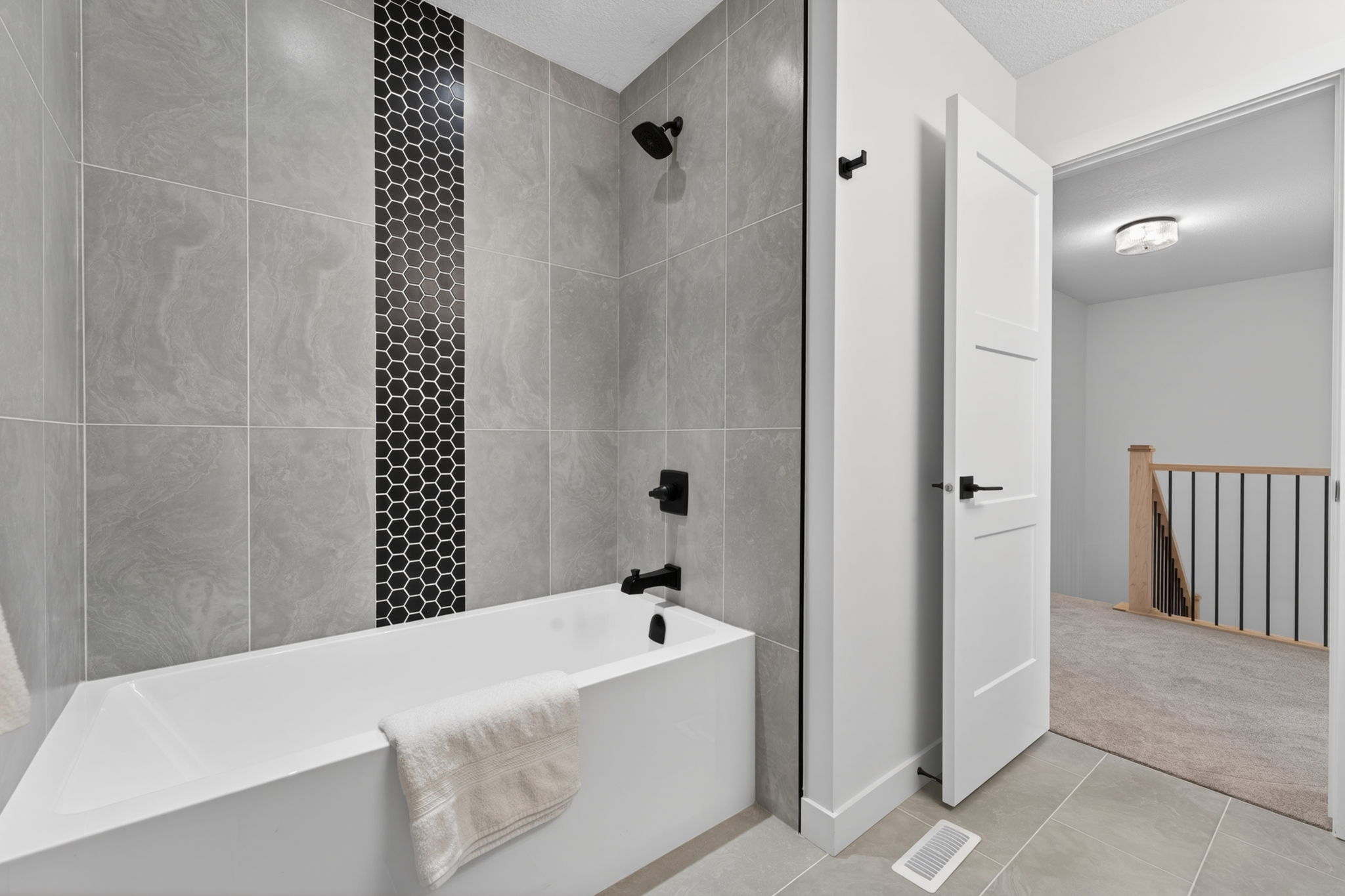  Photo 36
