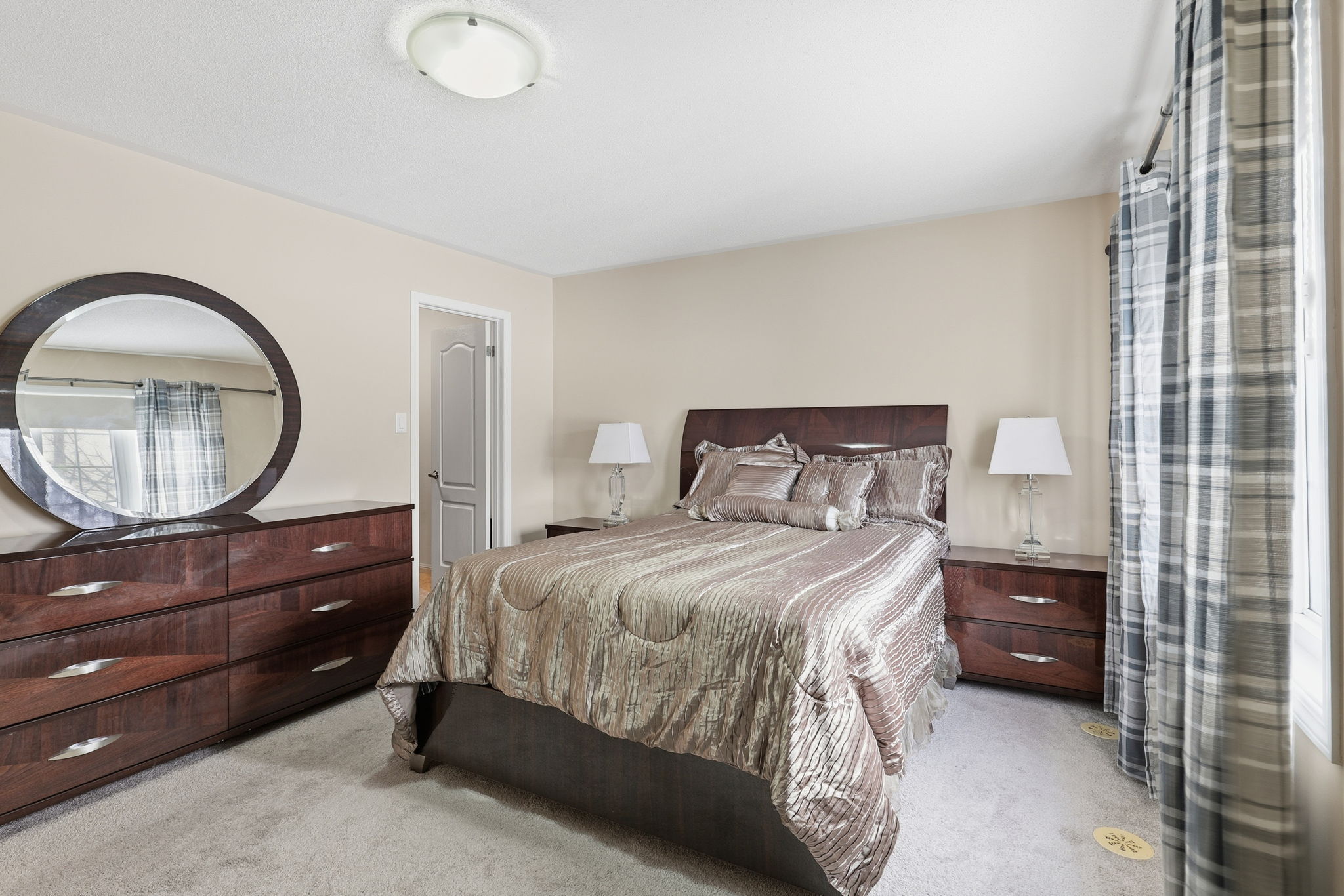 Newmarket property showcase — delivered property photograph 19