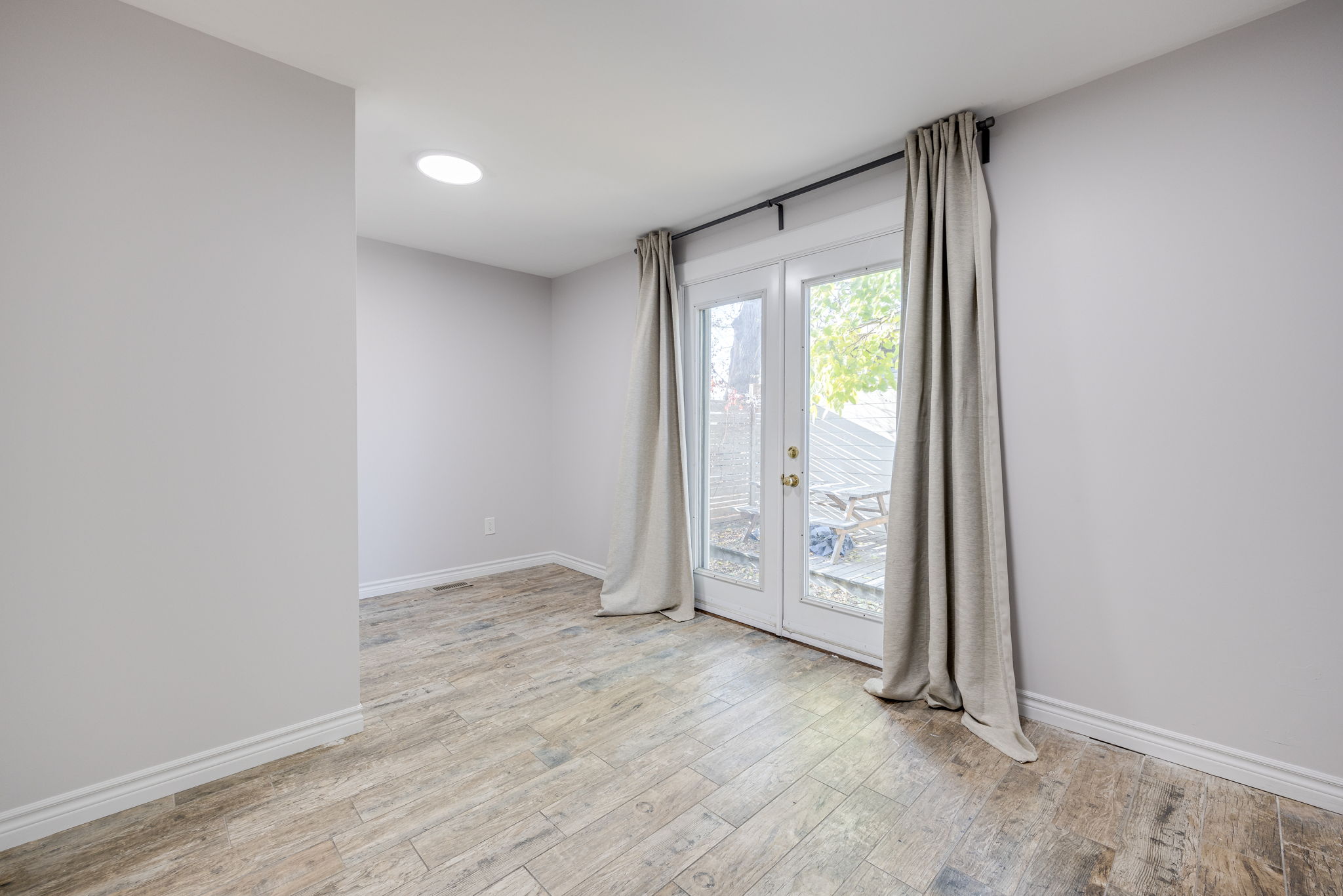 Toronto property showcase — delivered property photograph 14