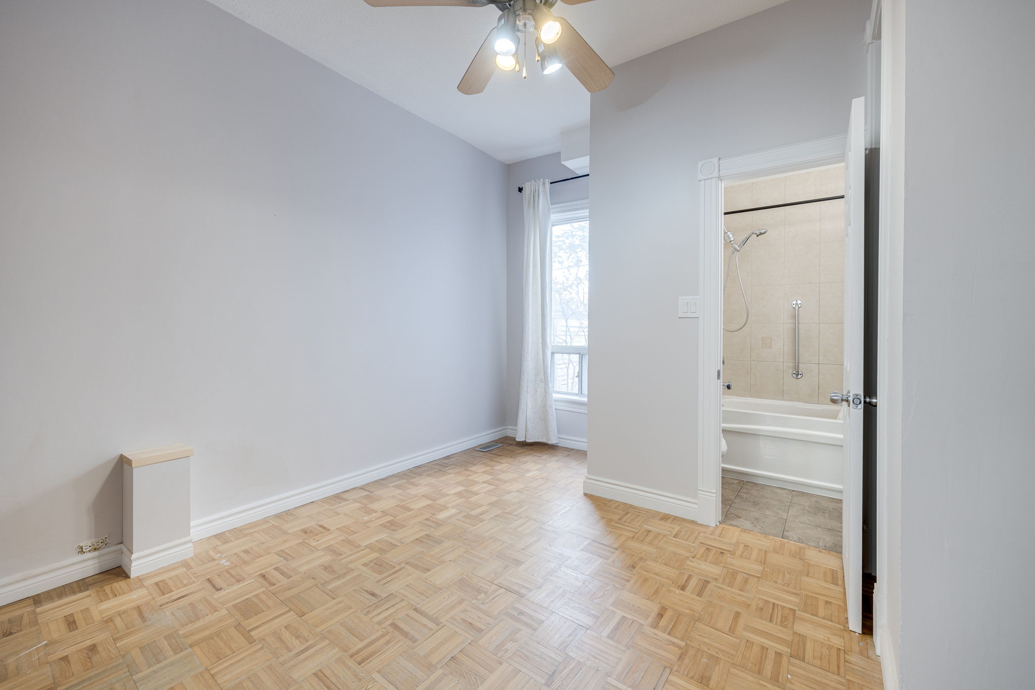 Toronto property showcase — delivered property photograph 11