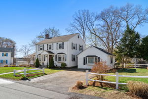 Exterior (9 of 10)