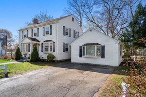Exterior (6 of 10)